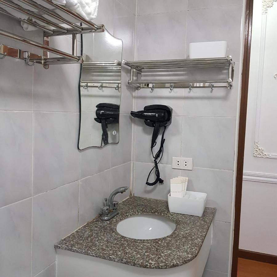 באגויו Victorian Condo With Free Parking At Albergo Hotel מראה חיצוני תמונה